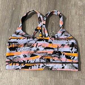 Lululemon Women's Sz 4 Energy Athletic Workout‎ Yoga Cross Strap Sports Bra